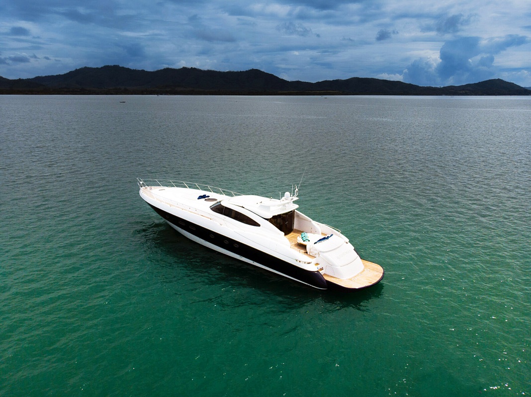 Аренда яхты Sunseeker Predator 80 - August Moon на Пхукете